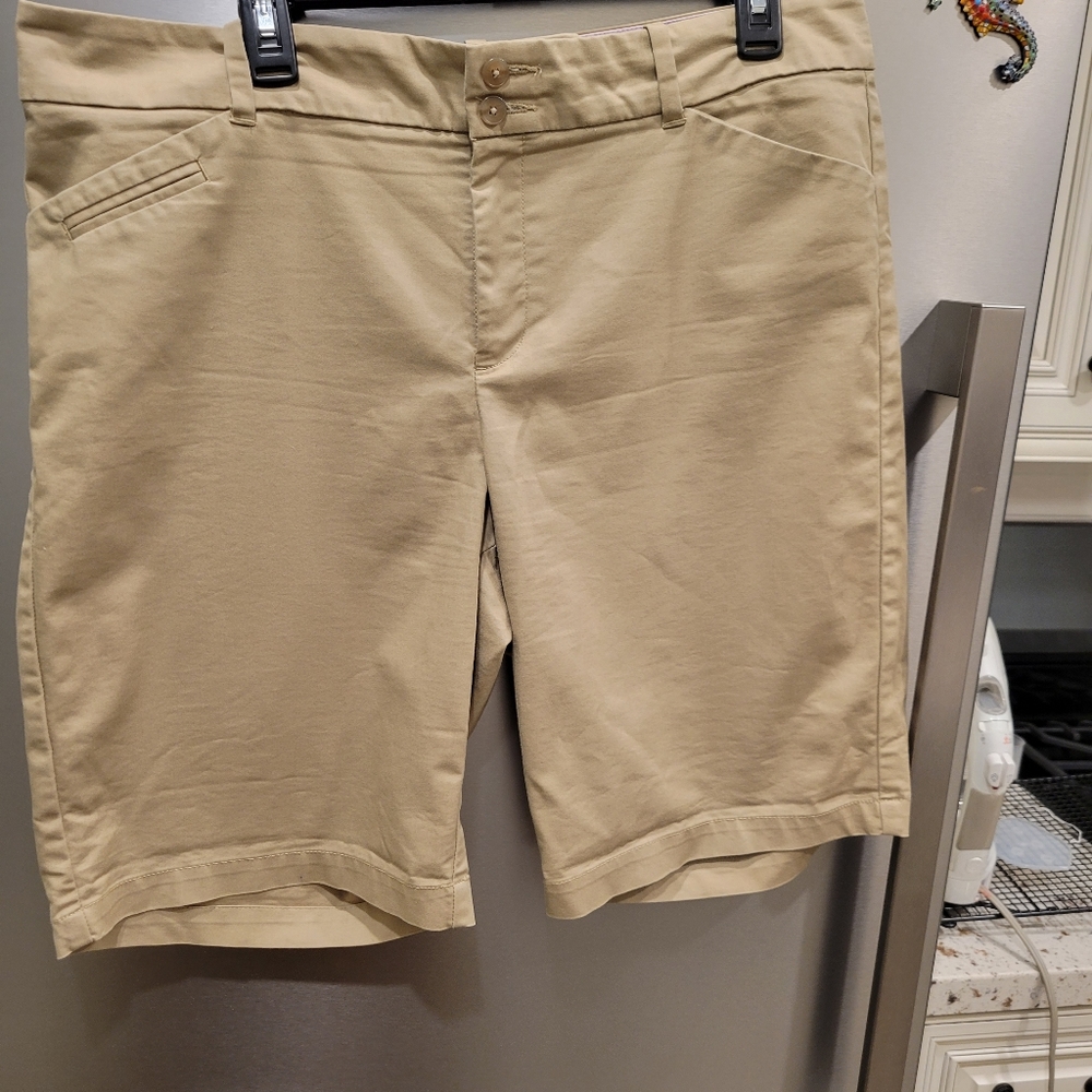 Women's Dockers shorts